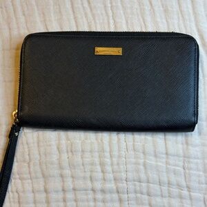 Kate Spade Black Wallet Wrap Around Zipper with Wristlet
